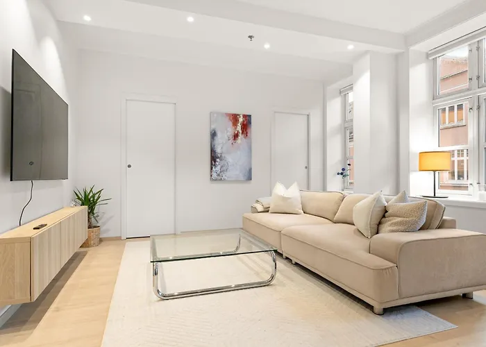 Perfect Location By Bryggen